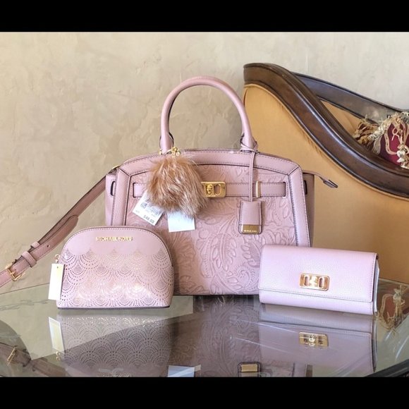 NWT Michael Kors Karson Handbag&wallet&pouch&pom - Picture 1 of 8